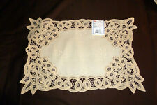 Handarbeit Deckchen Bändchen