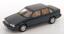 1:18 Triple 9 Volvo 850 1993