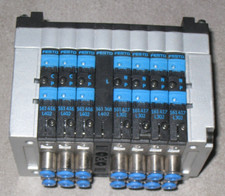 ein FESTO Ventilinsel CPV-10-VI mit 16 Ventil-Einheiten und CAN-Bus Ansteuerung
