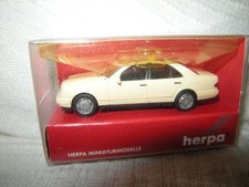 H0 1:87 Herpa Mercedes-Benz W210 "Taxi" in VP