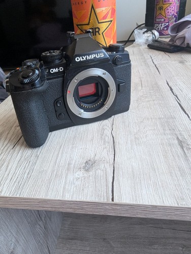 Olympus m1 mark i - e-m1,