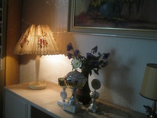 50er Landhaus Tischlampe Lampe Holzfuß weiß Schreibtisch Design Shabby Chic alt