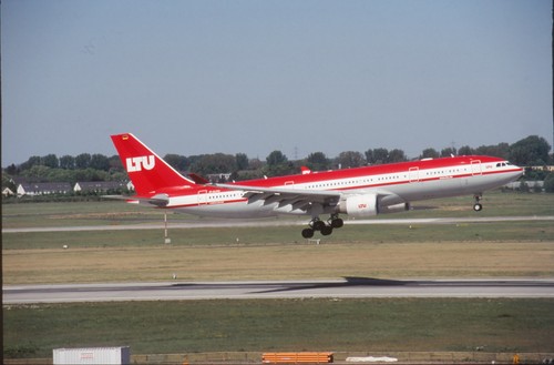 Dia alph airbus a330 223 - d-alph, a330-223