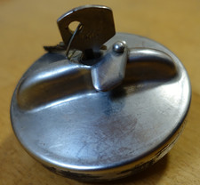 OLDTIMER TANKDECKEL TANKVERSCHLUSS ABSCHLIESSBAR BMW 2 SCHLÜSSEL RETRO