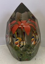 Alter Glas Briefbeschwerer Paperweight facettiert Blumen Böhmen Antik