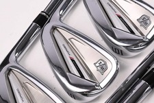 Wilson Staff DYNAPWR Forged Eisen / 4-PW / Regular Flex KBS Tour Lite Schäfte