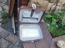 Alter  Kosmetikkoffer