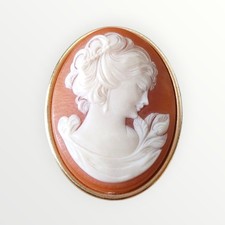 Vintage Gemme Brooch Gold