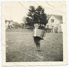 Junge mit Ziehharmonika von Hohner Akkordeon - Altes Foto 1930er