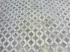 Rasengittersteine ca. 10qm und Teilstücke