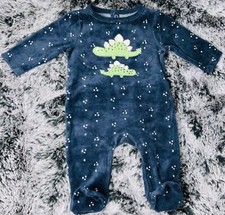 Nicki Velour  Strampler /Schlafanzug ??Gr.56/62 Gemo Dino  Baby  Outfit