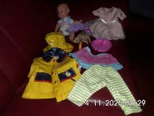 Puppenkleidung und Spielzeug bis 40 cm,super zustand, 9 Artikel