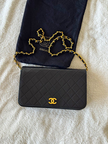 Chanel vintage matelassé flap - chanel,