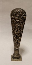 wunderschöner Jugendstil Petschaft Siegel Stempel Design Metall Blumendekor