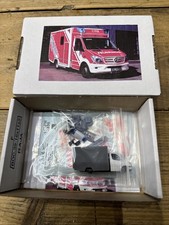 Feuerwehr Duisburg RTW Bausatz