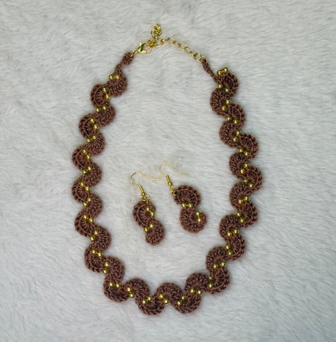 Handgefertigtes set aus - set,