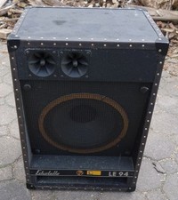 große Lautsprecherbox