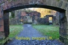 Foto Wassermühle - Ruinen von Mühlengebäuden Fluss Mandel um 2012