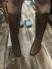 Regence Brown Knee High Lace