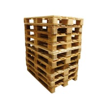 Europalette + Euro Palette + helles Holz + Möbel + Holzpaletten + EPAL