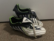 Adidas Predator Powerswerve