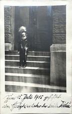 2/AK Kind-Husaren Uniform-Echtfoto-1915-Degen-Paradebusch-Pickelhaube