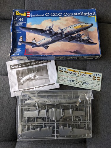 Revell lockheed 121c - revell, c-121c