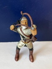 Simba Ritter mit Pfeil und Bogen