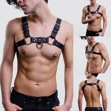 Fesselndes schwarzes Leder