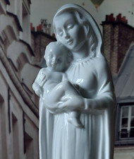 Porzellan Figur Madonna Maria  mit Kind weiß glänzend Höhe 26cm Wagner&Apel?