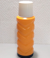 Thermoskanne Isolierkanne in Gelb 70er Jahre mit Reliefmuster Wellenmuster 0,6L