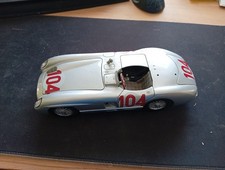 Modellauto Mercedes Benz 1:18
