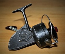 DAM Quick 330  - Angelrolle-