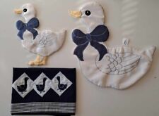 Gänse Deko 3er-Set Dekoration Tischdecke Wandschmuck Maritim Bauernhof Federn