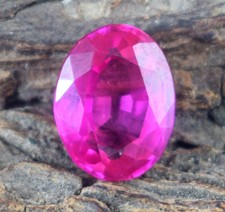 Natürlich 5.55 Karat Oval