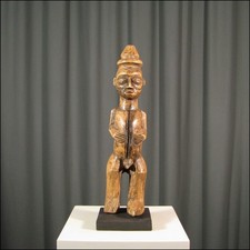 26735) Alte Figur Yaka Kongo