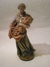 Holzfigur geschnitzt und