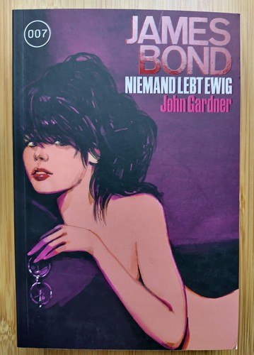 Niemand lebt ewig - niemand, james