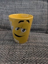 M&M Tasse Gelb von 2015 Sammeltasse