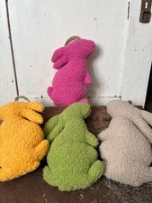 Großer Osterhase zum