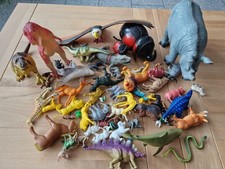 Sammlung Konvolut Kunststoff Tierfiguren Dinos Insekten evtl. auch von Modellbau