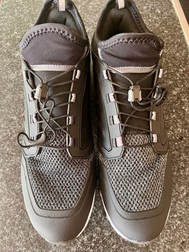 Cycling shoes with space - shoes, for