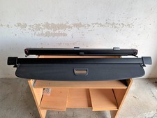 Laderaumabdeckung  mit Gepäcknetz eines Golf VII Kombi, (Baujahr 2013-2021)