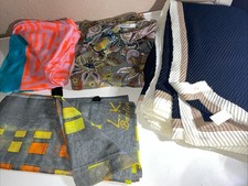 4 grosse Poncho/Stola Tücher, Farben +Muster siehe Fotos