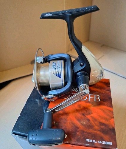 Shimano 2500 neu - ax,