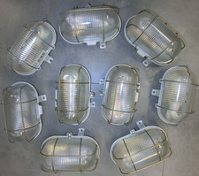 9 Drahtkorblampe, Kellerlampe