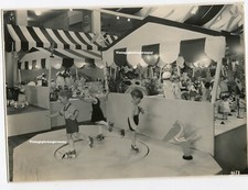 G493 Photo Circa 1932 Toy -
