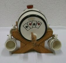 Partyfass mit 4 Humpen Bechern auf einem Holzgestell Handarbeit Keramik Spieluhr