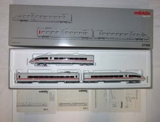 Märklin 37780 Triebzug  ICE 3  und  43747  Mittelwagen  ICE 3  mit Geräuschmodul