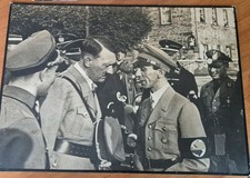 Adolf Hitler mit Mehreren Personen